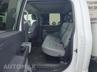 2025 Ford Super Duty F-550 Cab Chassis XL Crew Cab DRW - miniatura 13