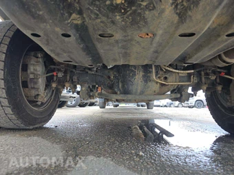 2025 Ford Super Duty F-550 Cab Chassis XL Crew Cab DRW - miniatura 14
