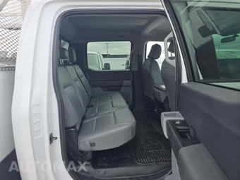 2025 Ford Super Duty F-550 Cab Chassis XL Crew Cab DRW - miniatura 15