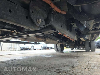 2025 Ford Super Duty F-550 Cab Chassis XL Crew Cab DRW - miniatura 7