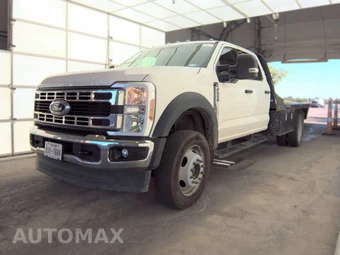 2025 Ford Super Duty F-550 Cab Chassis XLT Crew Cab DRW