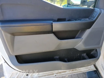 2025 Ford Super Duty F-550 Cab Chassis XLT Crew Cab DRW - miniatura 15