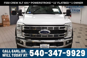 2025 Ford Super Duty F-550 Cab Chassis XLT Crew Cab DRW - miniatura 2