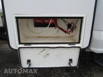 2025 Ford Super Duty F-600 Cab Chassis XL Regular Cab DRW - miniatura 15