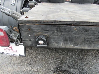 2025 Ford Super Duty F-600 Cab Chassis XL Regular Cab DRW - miniatura 19