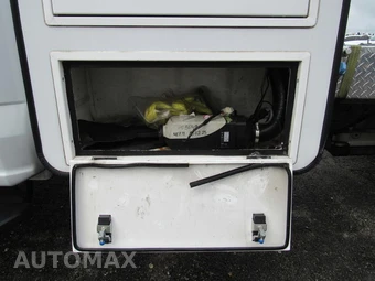 2025 Ford Super Duty F-600 Cab Chassis XL Regular Cab DRW - miniatura 21