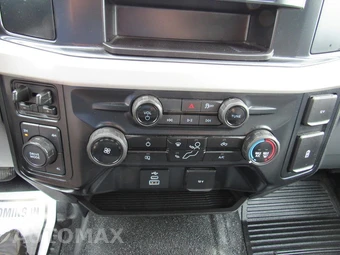 2025 Ford Super Duty F-600 Cab Chassis XL Regular Cab DRW - miniatura 35