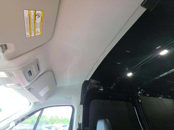 2025 Ford Transit 150 Cargo Van Medium Roof 148.0" WB - miniatura 11