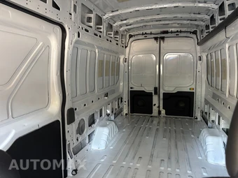 2025 Ford Transit 250 Cargo Van High Roof 148.0" WB - miniatura 17