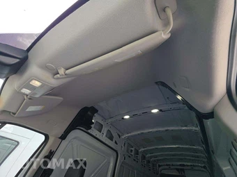 2025 Ford Transit 250 Cargo Van High Roof 148.0" WB - miniatura 11