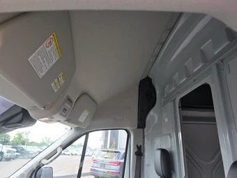 2025 Ford Transit 250 Cargo Van High Roof - miniatura 16