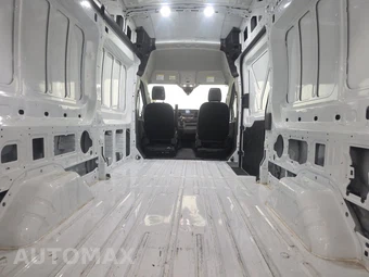 2025 Ford Transit 250 Cargo Van High Roof - miniatura 15