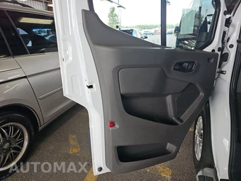 2025 Ford Transit 250 Cargo Van Low Roof 130.0" WB - miniatura 9