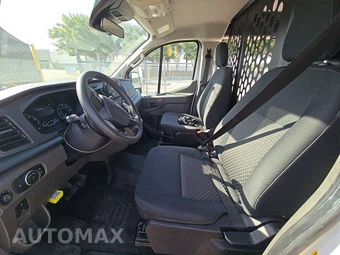 2025 Ford Transit 250 Cargo Van Low Roof 130.0" WB - miniatura 7