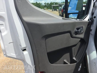 2025 Ford Transit 250 Cargo Van Low Roof 130.0" WB - miniatura 9