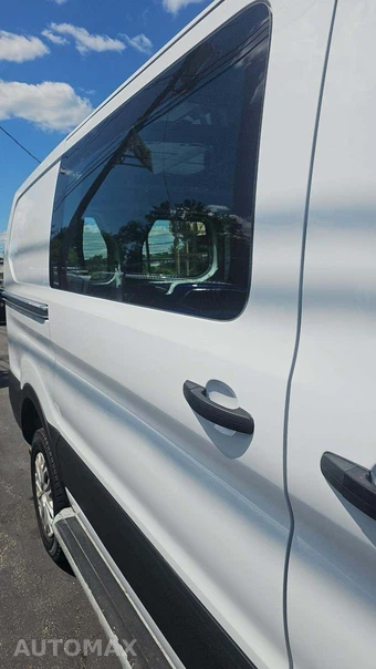 2025 Ford Transit 250 Cargo Van Low Roof 130.0" WB - miniatura 26