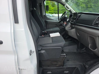 2025 Ford Transit 250 Cargo Van Low Roof 130.0" WB - miniatura 8