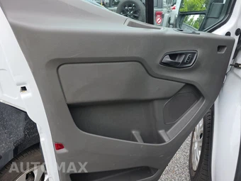 2025 Ford Transit 250 Cargo Van Low Roof 130.0" WB - miniatura 9