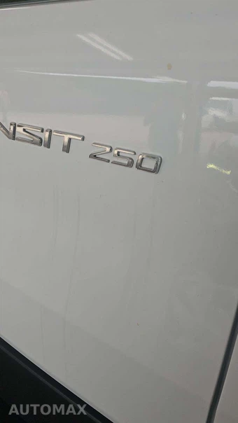 2025 Ford Transit 250 Cargo Van Low Roof 130.0" WB - miniatura 22