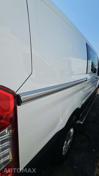 2025 Ford Transit 250 Cargo Van Low Roof 130.0" WB - miniatura 22