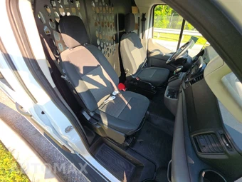 2025 Ford Transit 250 Cargo Van Low Roof 130.0" WB - miniatura 8