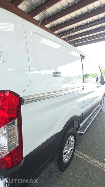 2025 Ford Transit 250 Cargo Van Low Roof 130.0" WB - miniatura 19