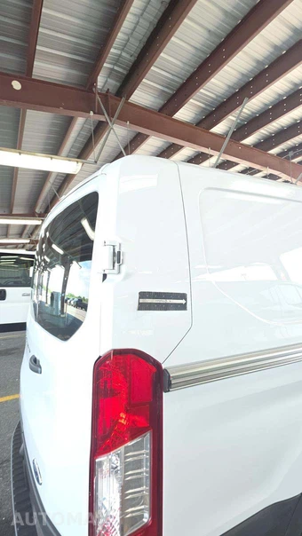 2025 Ford Transit 250 Cargo Van Low Roof 130.0" WB - miniatura 20