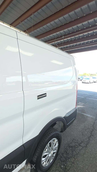2025 Ford Transit 250 Cargo Van Low Roof 130.0" WB - miniatura 23