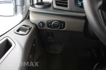 2025 Ford Transit 250 Cargo Van Low Roof 130.0" WB - miniatura 31