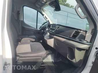 2025 Ford Transit 250 Cargo Van Low Roof 130.0" WB - miniatura 8