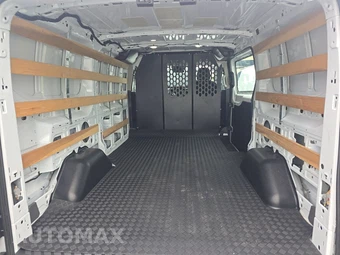 2025 Ford Transit 250 Cargo Van Low Roof 130.0" WB - miniatura 15
