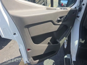 2025 Ford Transit 250 Cargo Van Low Roof 130.0" WB - miniatura 9