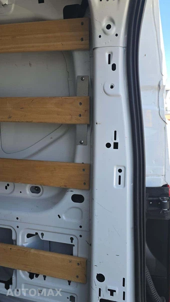 2025 Ford Transit 250 Cargo Van Low Roof 130.0" WB - miniatura 21