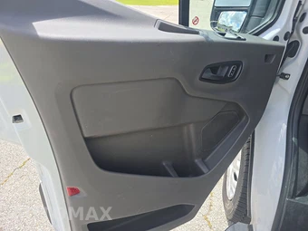 2025 Ford Transit 250 Cargo Van Low Roof 130.0" WB - miniatura 9