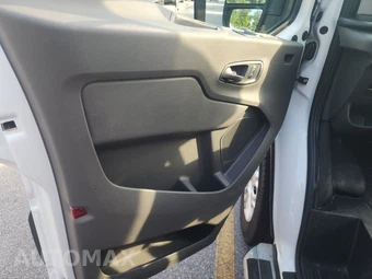 2025 Ford Transit 250 Cargo Van Low Roof 130.0" WB - miniatura 9