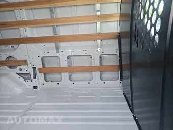2025 Ford Transit 250 Cargo Van Low Roof 130.0" WB - miniatura 13