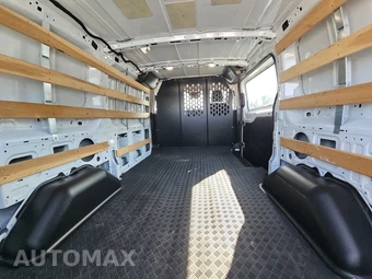2025 Ford Transit 250 Cargo Van Low Roof 130.0" WB - miniatura 15