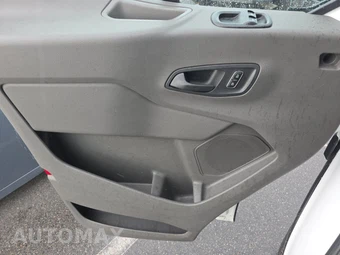 2025 Ford Transit 250 Cargo Van Low Roof 130.0" WB - miniatura 9