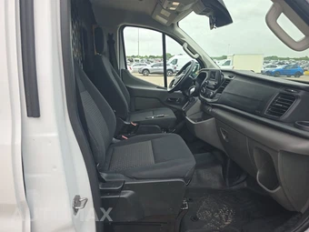 2025 Ford Transit 250 Cargo Van Low Roof 130.0" WB - miniatura 8