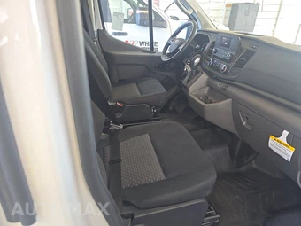 2025 Ford Transit 250 Cargo Van Low Roof 130.0" WB - miniatura 8