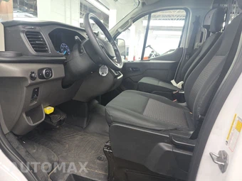 2025 Ford Transit 250 Cargo Van Low Roof 130.0" WB - miniatura 7