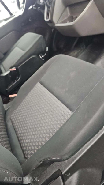 2025 Ford Transit 250 Cargo Van Low Roof 130.0" WB - miniatura 3
