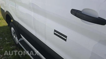 2025 Ford Transit 250 Cargo Van Low Roof 130.0" WB - miniatura 19