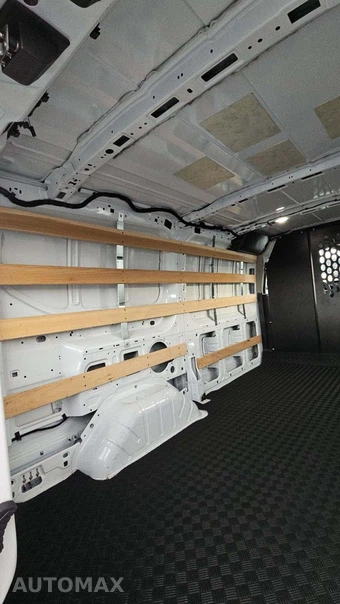 2025 Ford Transit 250 Cargo Van Low Roof 130.0" WB - miniatura 24