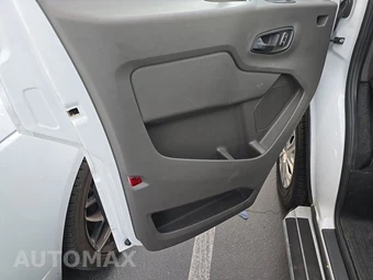 2025 Ford Transit 250 Cargo Van Low Roof 130.0" WB - miniatura 9