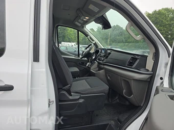 2025 Ford Transit 250 Cargo Van Low Roof 130.0" WB - miniatura 8