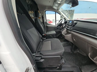 2025 Ford Transit 250 Cargo Van Low Roof 130.0" WB - miniatura 8