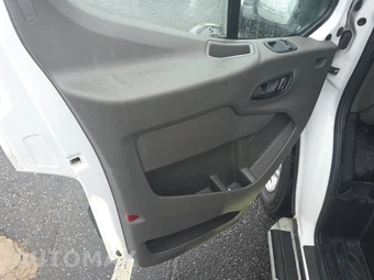 2025 Ford Transit 250 Cargo Van Low Roof 130.0" WB - miniatura 9
