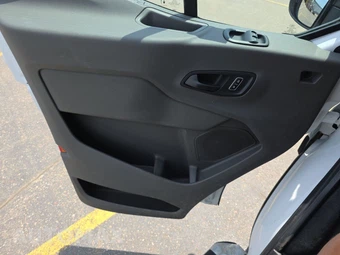 2025 Ford Transit 250 Cargo Van Low Roof 130.0" WB - miniatura 9