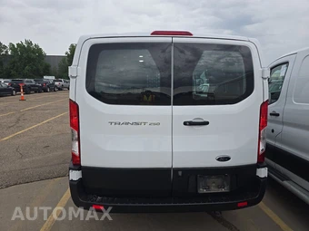 2025 Ford Transit 250 Cargo Van Low Roof 130.0" WB - miniatura 5